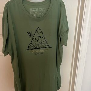 Men’s NWOT Patagonia Organic Cotton slim fit t-shirt XL